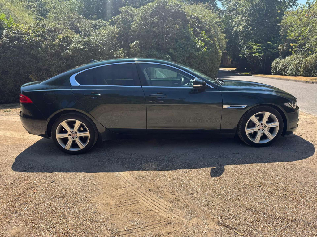 Jaguar XE 2.0D Portfolio Euro 6 Ss Green #29