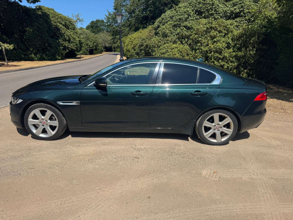 Jaguar XE 2.0D Portfolio Euro 6 Ss Green #7