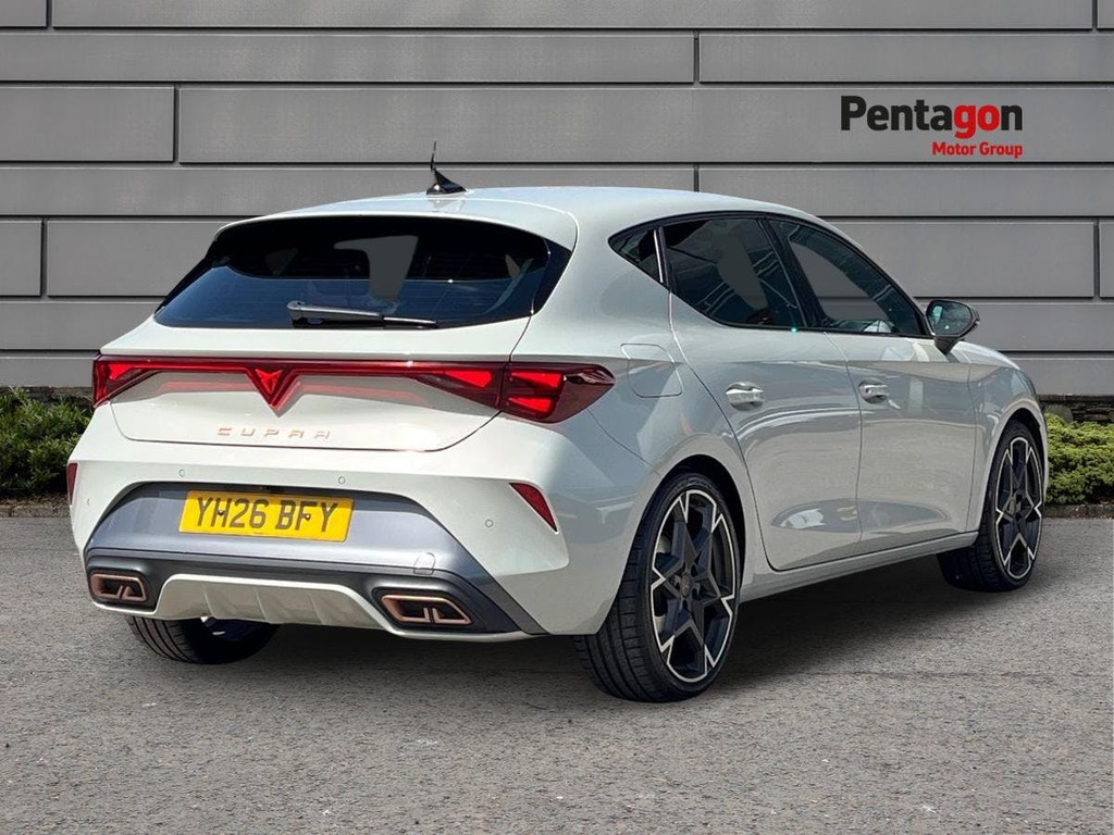 Cupra Leon 1.5 Ehybrid 25.8Kwh V2 Hatchback Plug I YH26BFY Grey #4