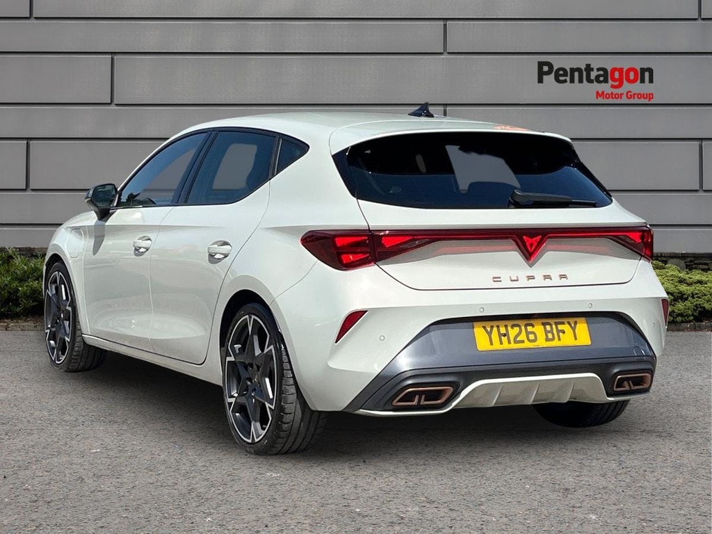 Cupra Leon 1.5 Ehybrid 25.8Kwh V2 Hatchback Plug I YH26BFY Grey #2