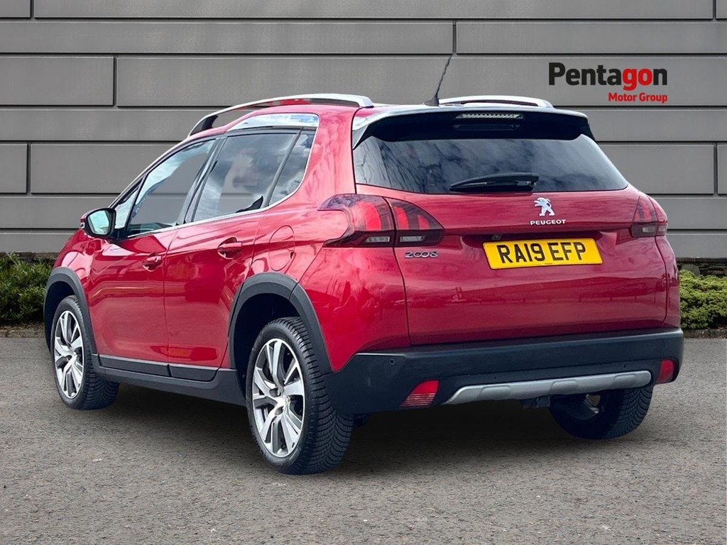 Peugeot 2008 1.2 Puretech Allure Premium Suv Eat Eur RA19EFP Red #2