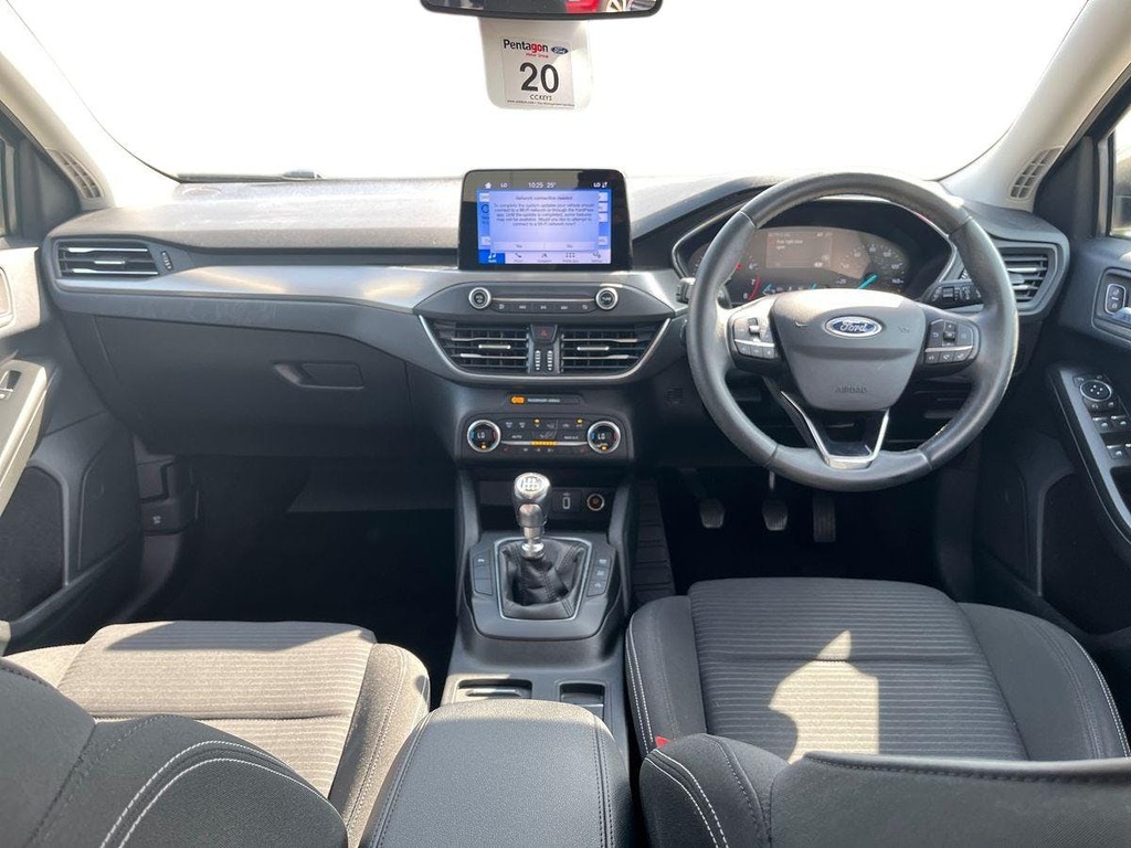 Ford Focus 1.0T Ecoboost Titanium Hatchback MJ69KXP Grey #6