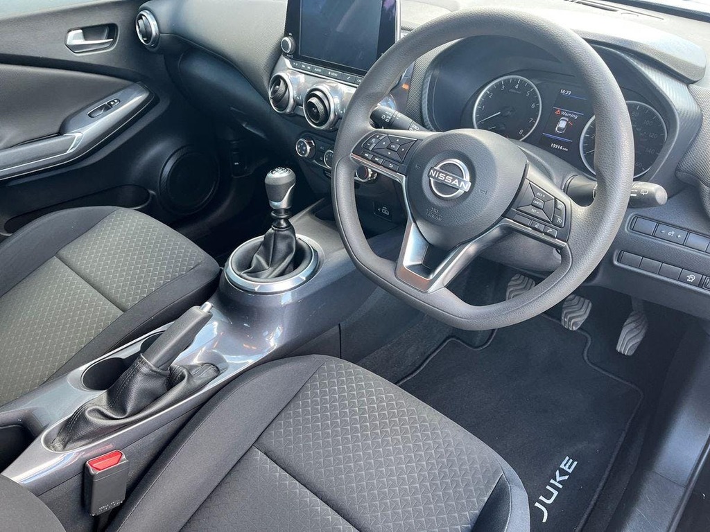 Nissan Juke 1.0 Dig T Acenta Suv Euro 6 Ss YR23WYC Black #5
