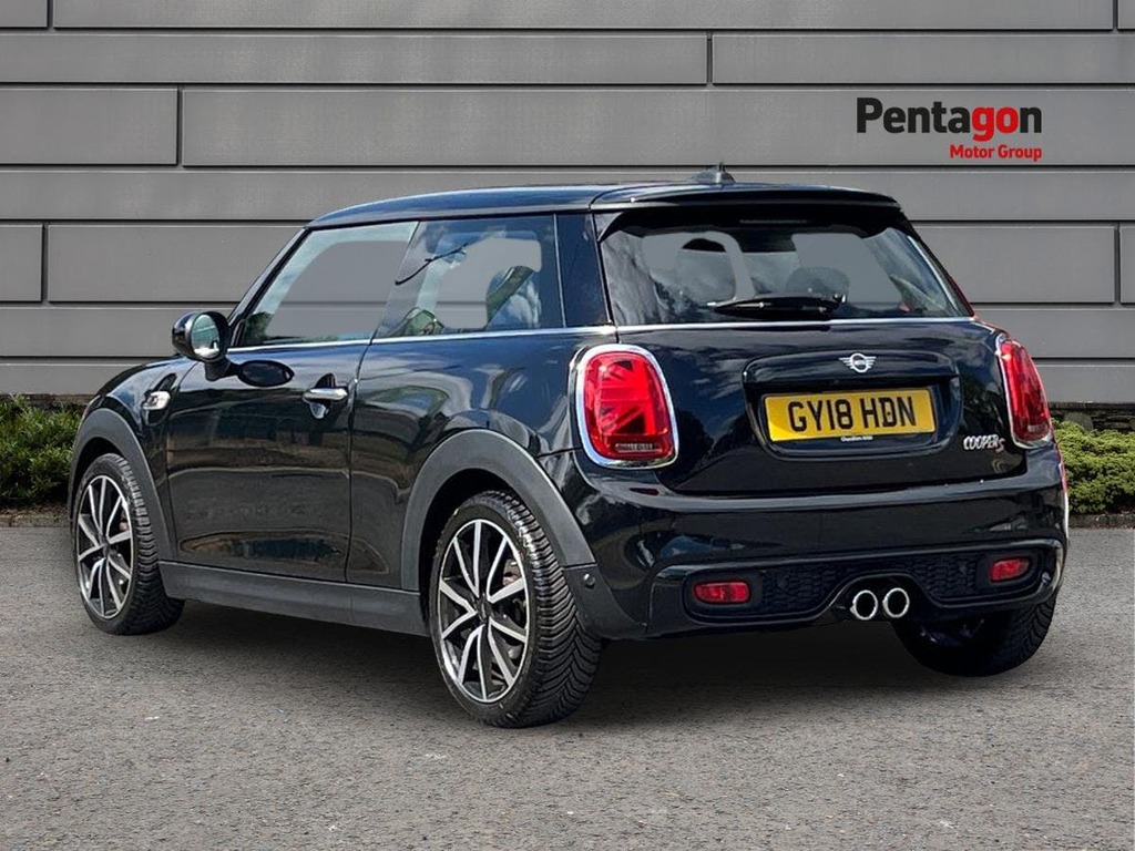Mini Hatch 2.0 Cooper S Hatchback Steptronic Euro Black #2