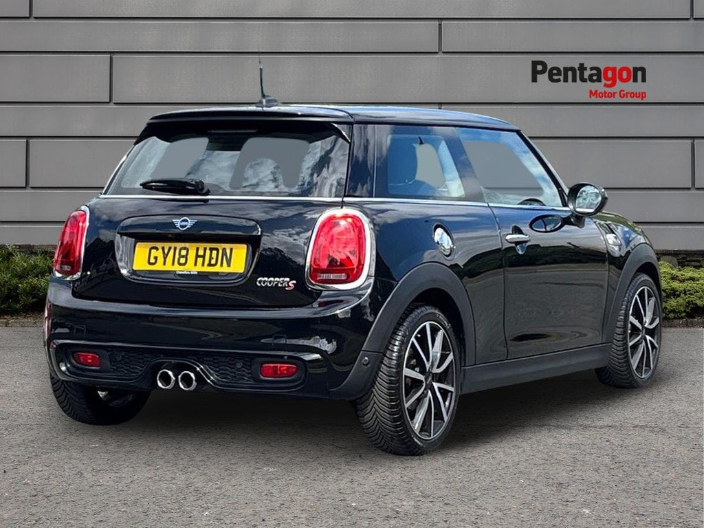 Mini Hatch 2.0 Cooper S Hatchback Steptronic Euro Black #4