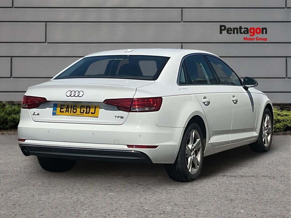 Audi A4 1.4 Tfsi Sport Saloon Euro 6 S White #4