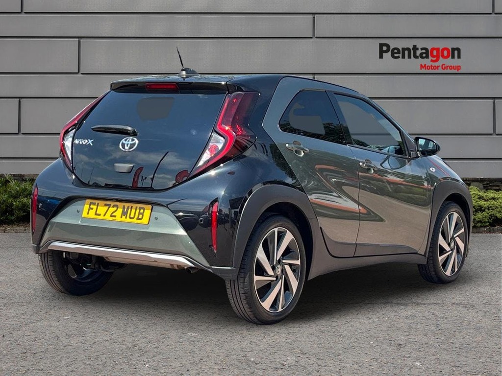 Toyota Aygo X 1.0 Vvt I Exclusive Hatchback Eu FL72MUB Green #4