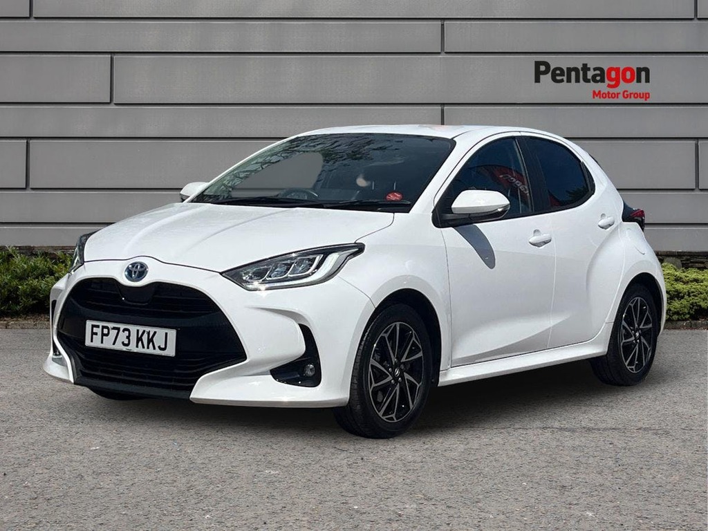 Toyota Yaris 1.5 Vvt H Design Hatchback Hybrid E Cvt FP73KKJ White #3