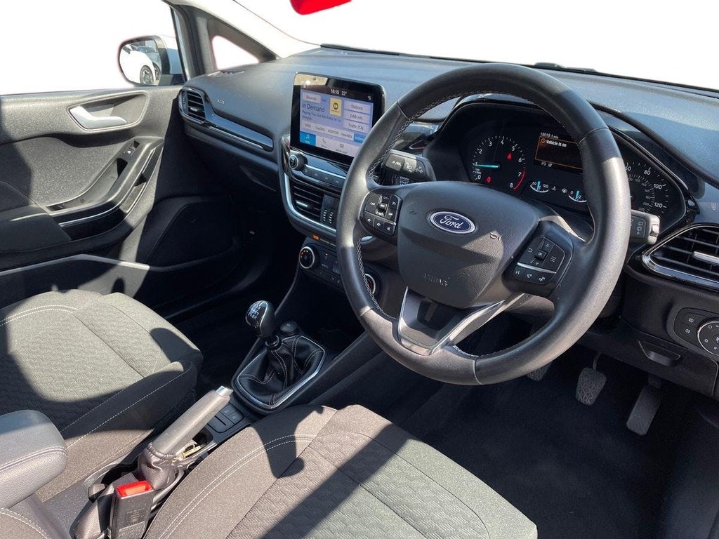 Ford Fiesta 1.0T Ecoboost Titanium Hatchback MD73CYT White #5