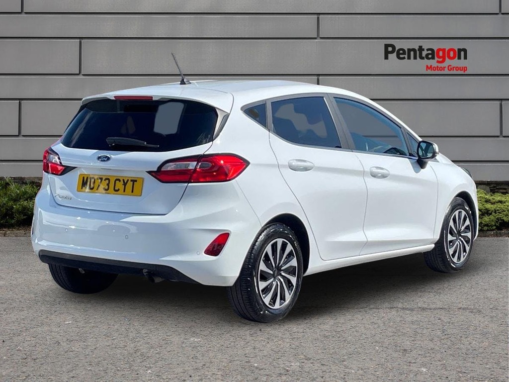 Ford Fiesta 1.0T Ecoboost Titanium Hatchback MD73CYT White #4