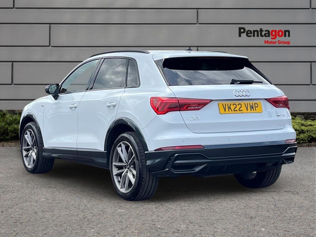 Audi Q3 2.0 Tdi 35 Black Edition Suv Eur White #2