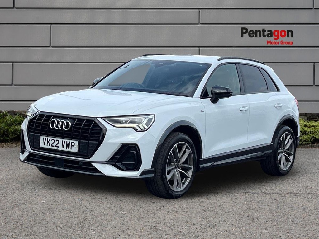 Audi Q3 2.0 Tdi 35 Black Edition Suv Eur White #3