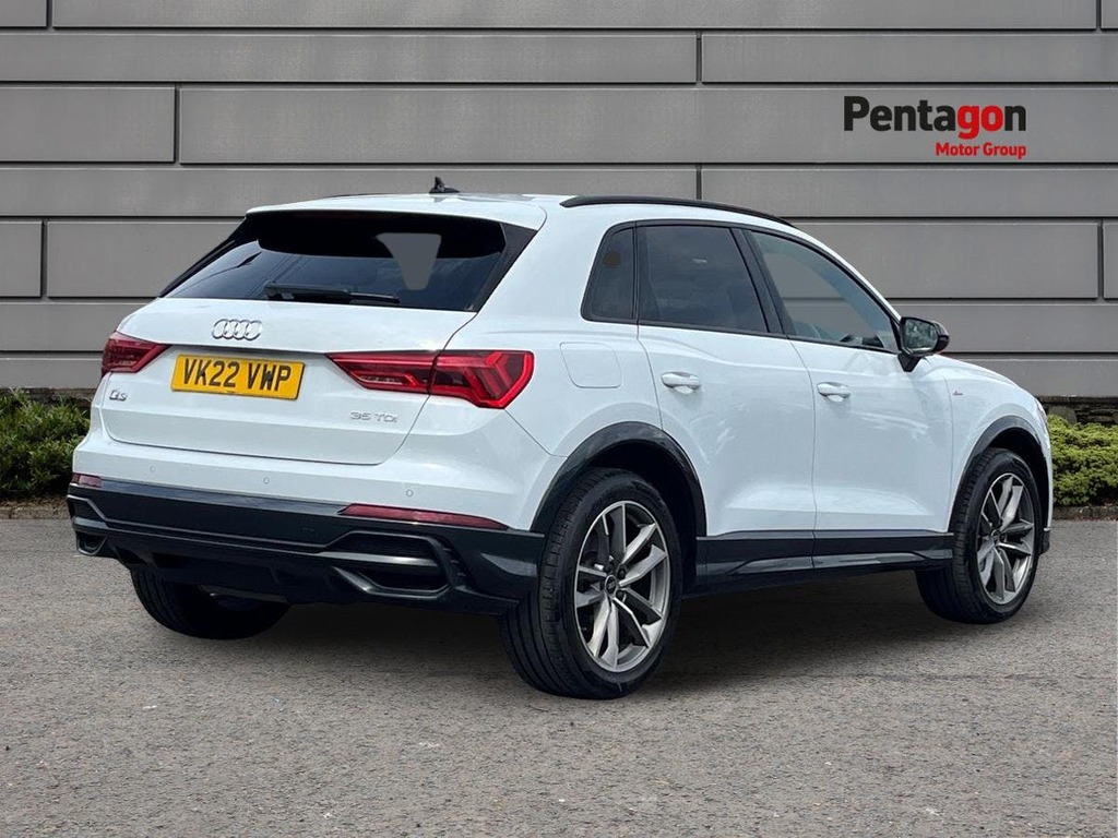 Audi Q3 2.0 Tdi 35 Black Edition Suv Eur White #4