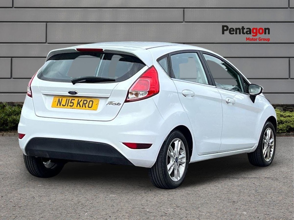 Ford Fiesta 1.25 Zetec Hatchback Euro 6 82 White #4