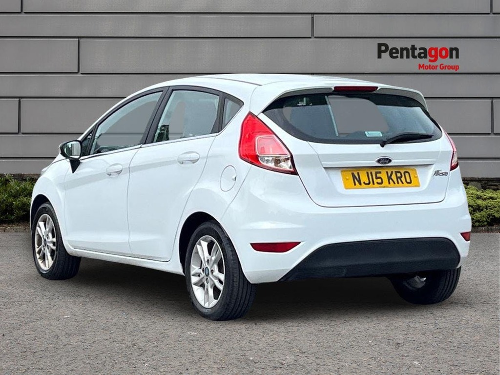 Ford Fiesta 1.25 Zetec Hatchback Euro 6 82 White #2