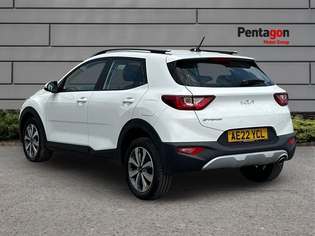 Kia Stonic 1.0 T Gdi 2 Suv Euro 6 Ss 99 AE22YCL White #2