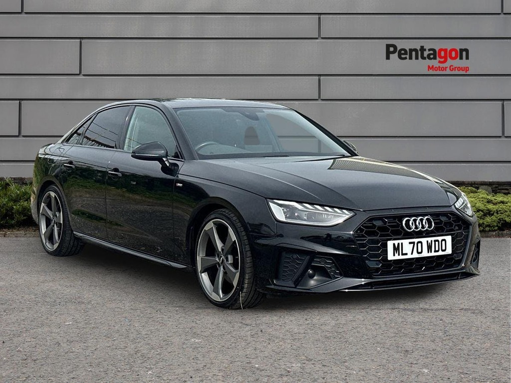 Audi A4 2.0 Tfsi 35 Black Edition Saloon S Tron Black