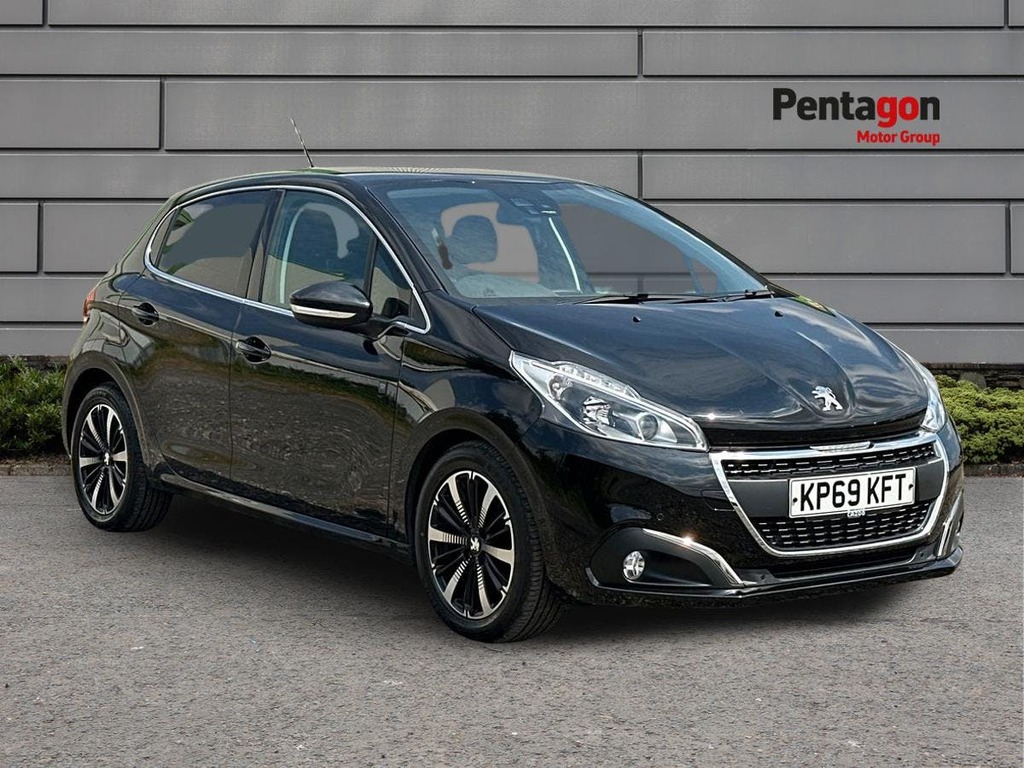 Peugeot 208 1.2 Puretech Tech Edition Hatchback Man Black