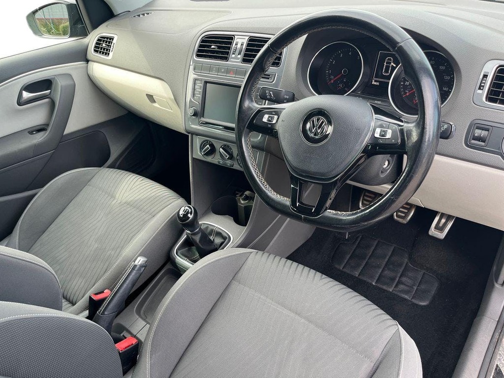 Volkswagen Polo 1.2 Tsi Bluemotion Tech Se Design Hatchback Pe MJ16LRN Black #5