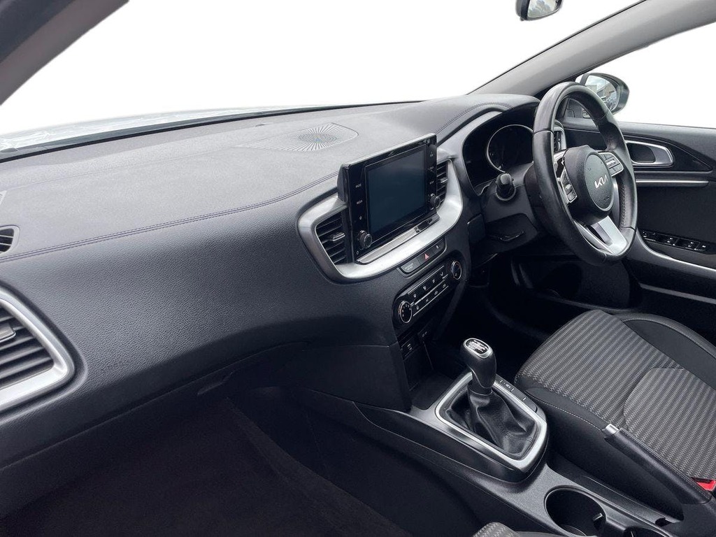 Kia Xceed 1.6 Crdi Mhev 3 Suv Hybrid Euro Silver #7
