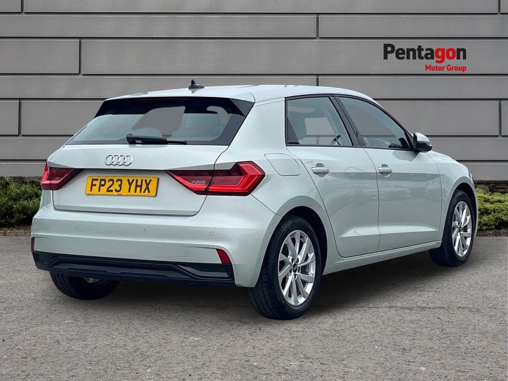 Audi A1 1.0 Tfsi 25 Sport Sportback S Tronic Eu FP23YHX Silver #4