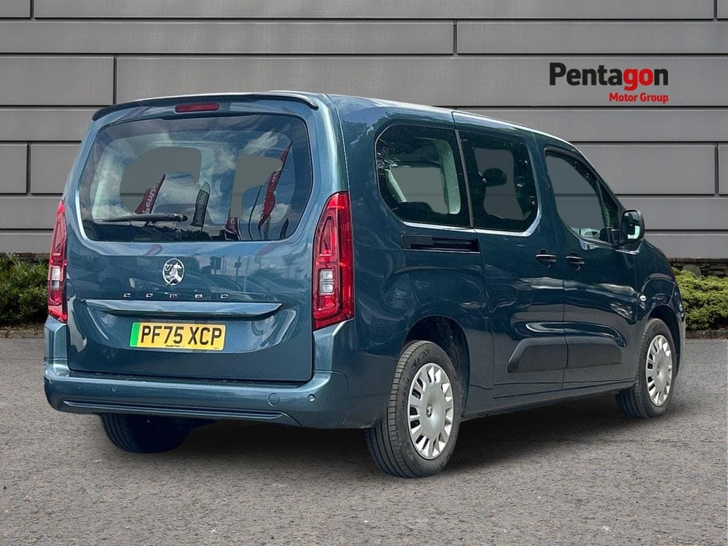 Vauxhall Combo-e Life 52Kwh Design Xl Mpv 7.4Kw Charg Blue #4