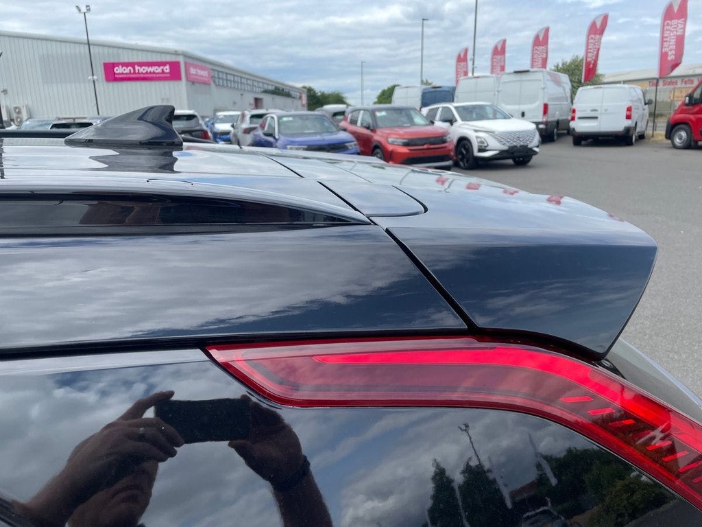 Kia Niro 1.6 Gdi 127 Hybrid 4 Dct Red #16