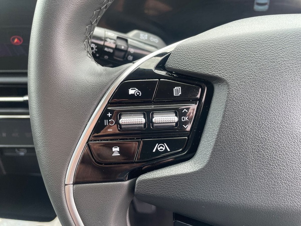 Kia Niro 1.6 Gdi 127 Hybrid 4 Dct Red #21