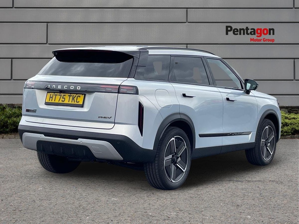 JAECOO 7 1.5T Shs 18.3Kwh Luxury Suv Plug In Hyb Silver #4