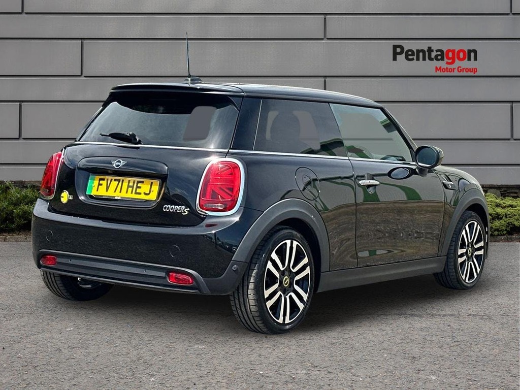 Mini Electric Cooper Se 32.6Kwh Level 2 Hatchback A Black #4