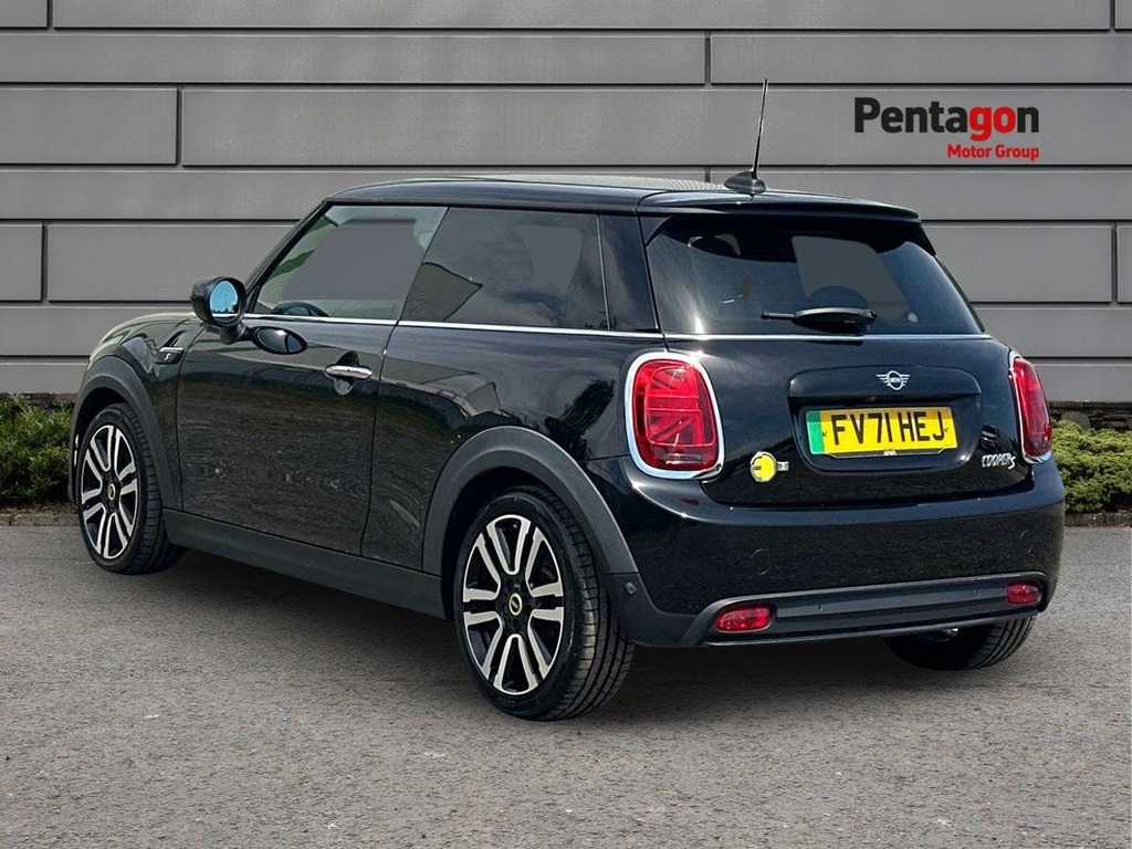 Mini Electric Cooper Se 32.6Kwh Level 2 Hatchback A Black #2