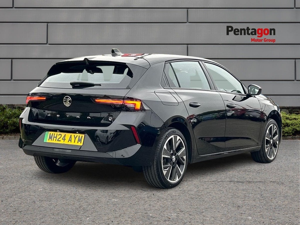 Vauxhall Astra 54Kwh Design Hatchback 156 Ps MH24AYM Black #4