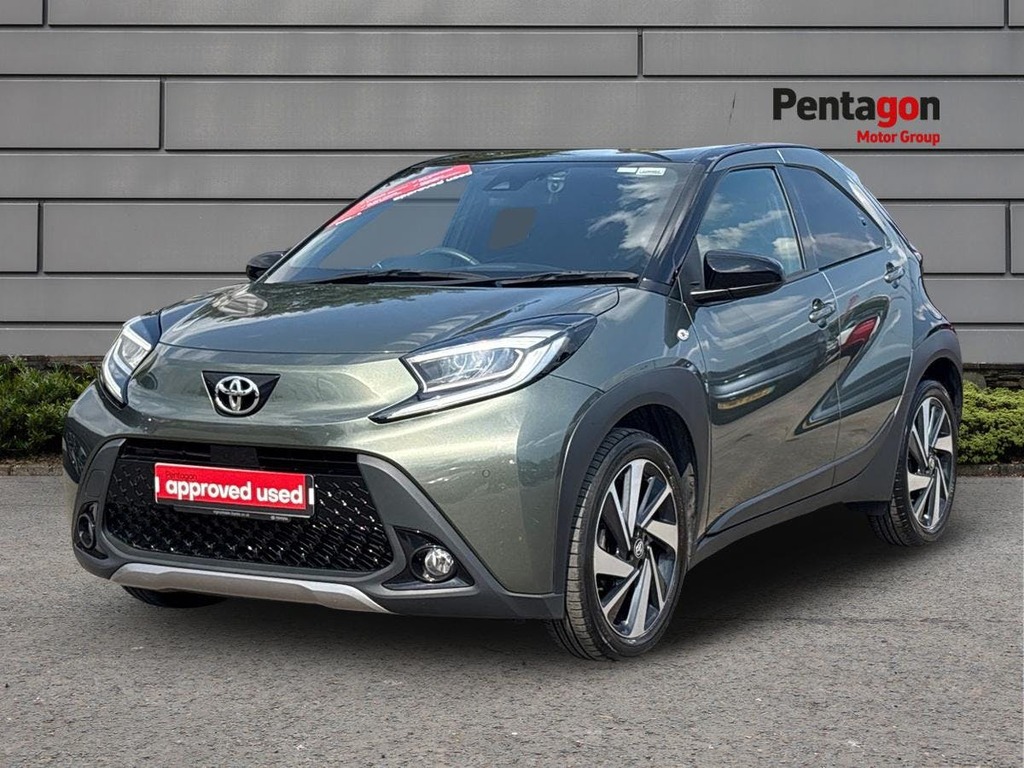 Toyota Aygo X 1.0 Vvt I Exclusive Hatchback X Shift E MK23KBN Green #3