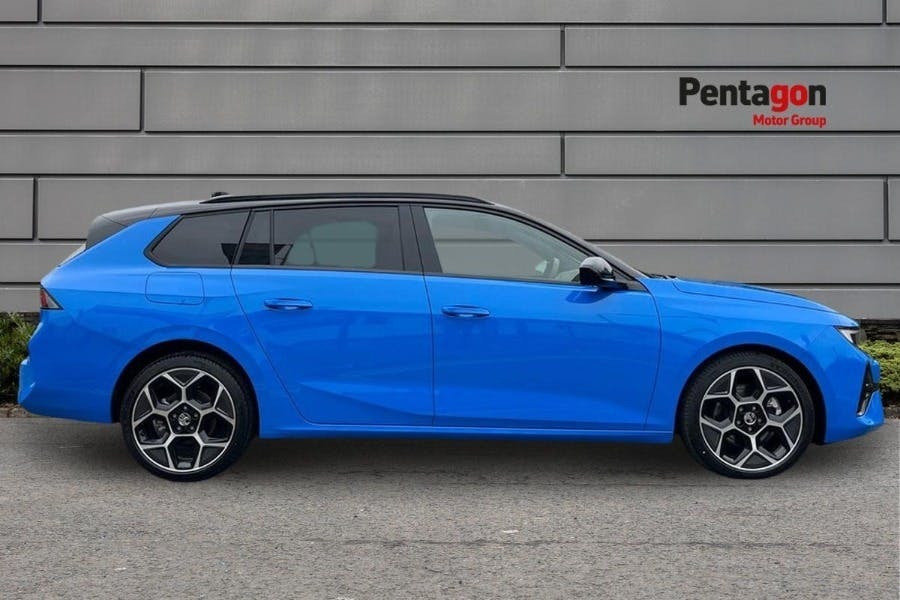 Vauxhall Astra Plus, T8 Awd Plug-in Hybrid, Dark Black #11