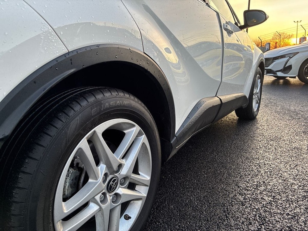 Toyota C-Hr 1.8 Hybrid Excel Cvt White #25