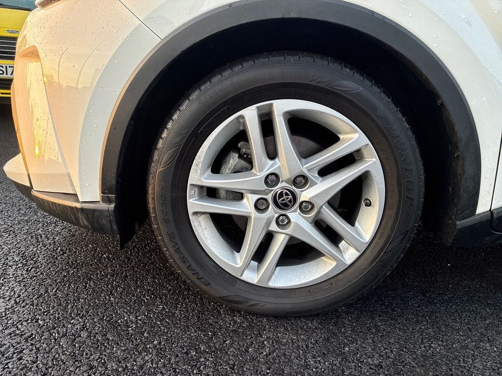 Toyota C-Hr 1.8 Hybrid Excel Cvt White #15