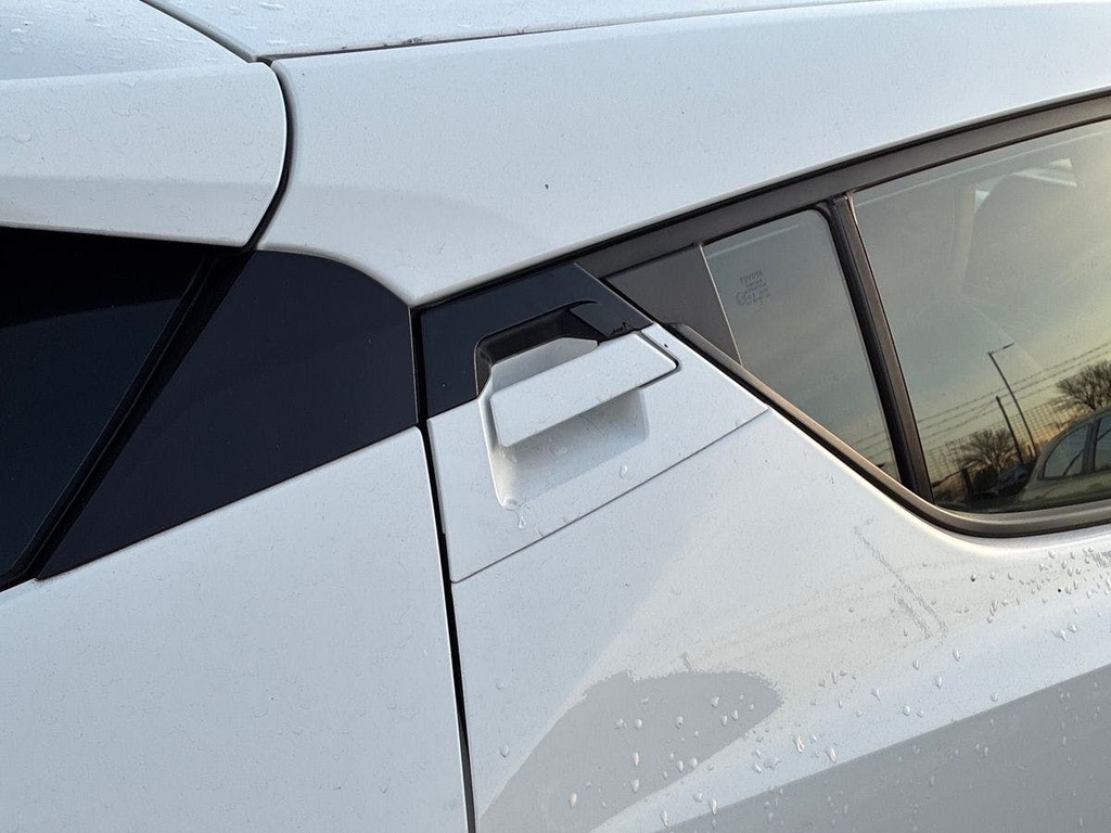 Toyota C-Hr 1.8 Hybrid Excel Cvt White #16