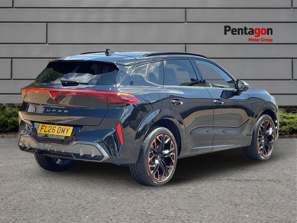 Cupra Terramar 1.5 Ehybrid 25.8Kwh Vz2 Suv Plug In Hyb FL26OMY Black #4