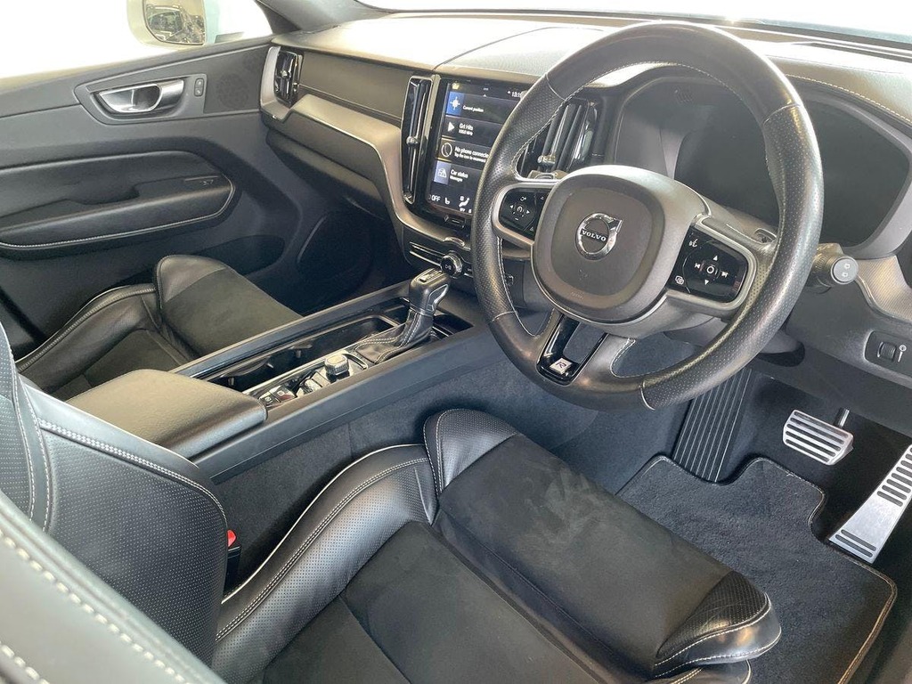 Volvo XC60 2.0 T5 250 Momentum Awd Geartronic Grey #5