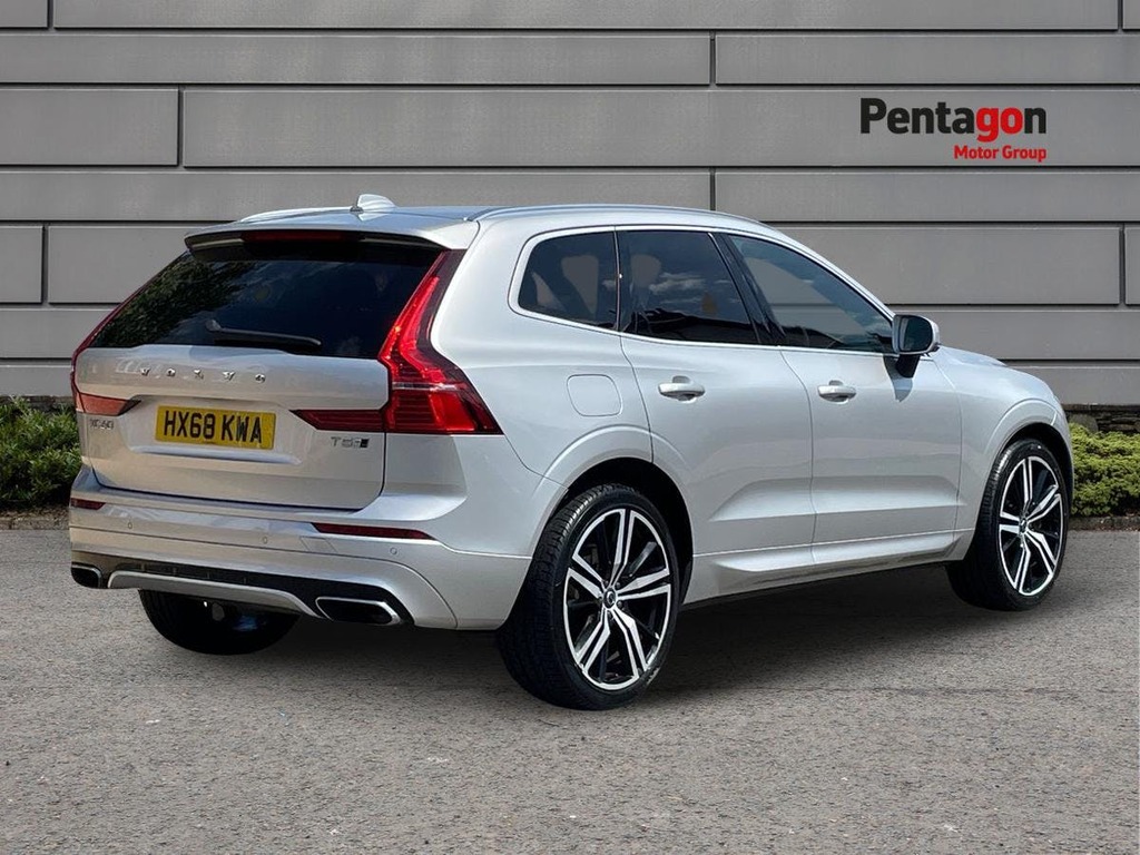 Volvo XC60 2.0 T5 250 Momentum Awd Geartronic Grey #4