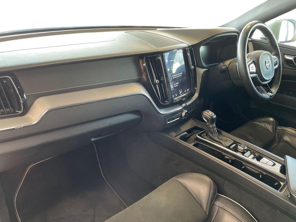 Volvo XC60 2.0 T5 250 Momentum Awd Geartronic Grey #7