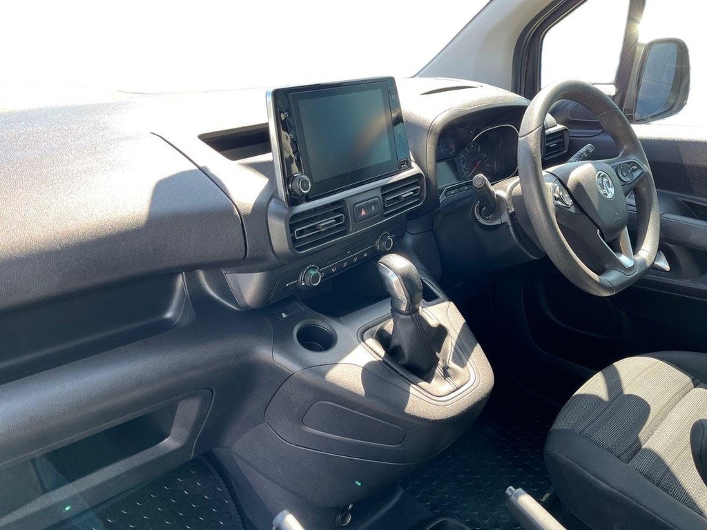 Vauxhall Combo Life  White #7