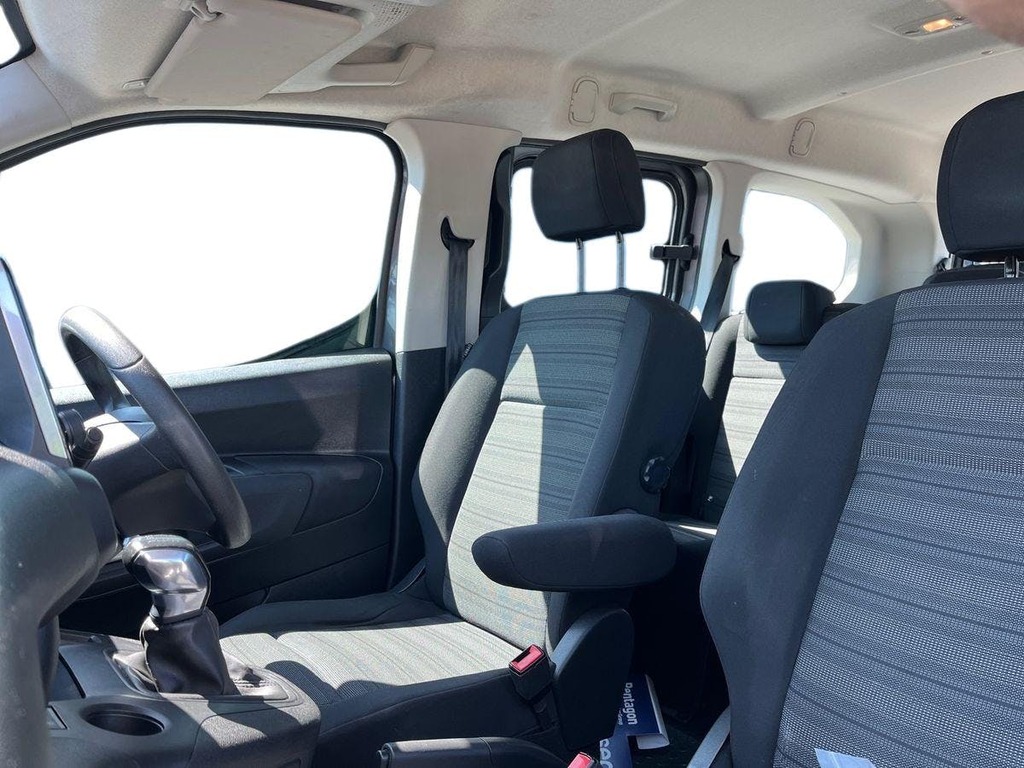 Vauxhall Combo Life  White #8