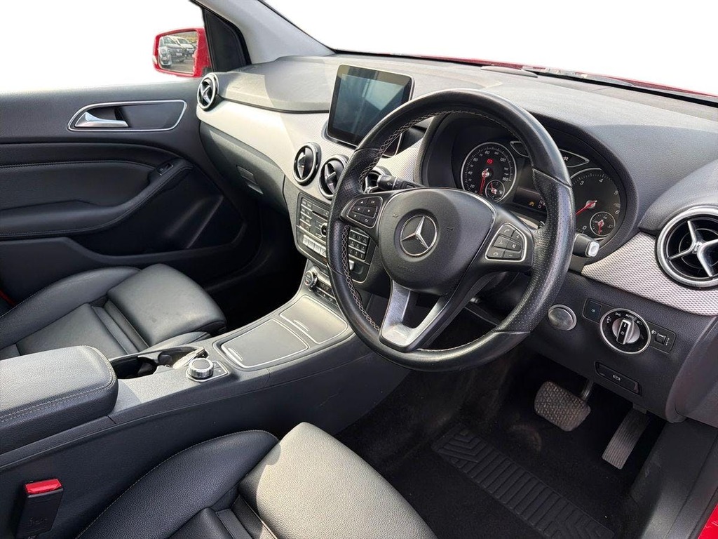 Mercedes-Benz B Class 1.5 B180d Sport Executive Mpv 7G Dct Red #5