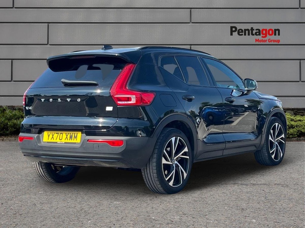 Volvo XC40 1.5H T5 Twin Engine Recharge 10.7Kwh R Design Pro YX70XWM Black #4