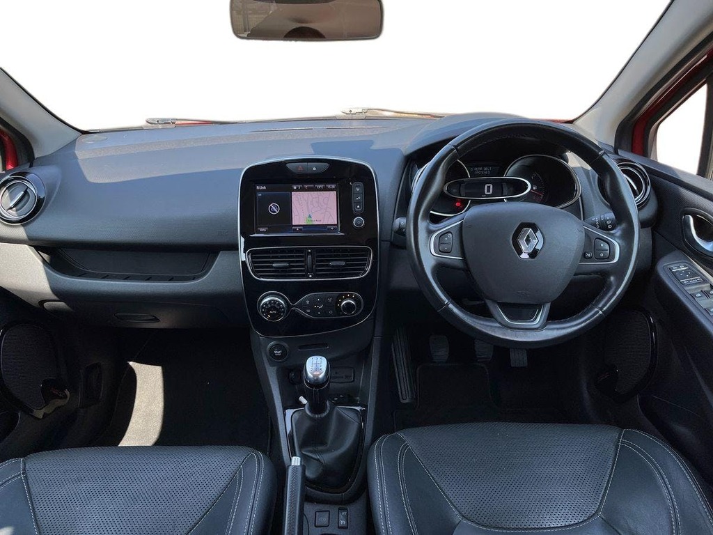 Renault Clio 0.9 Tce Signature Nav Hatchback Red #6