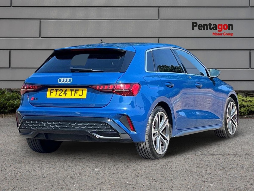 Audi A3 1.5 Tfsi 30 S Line Sportback Eur FT24TFJ Blue #4