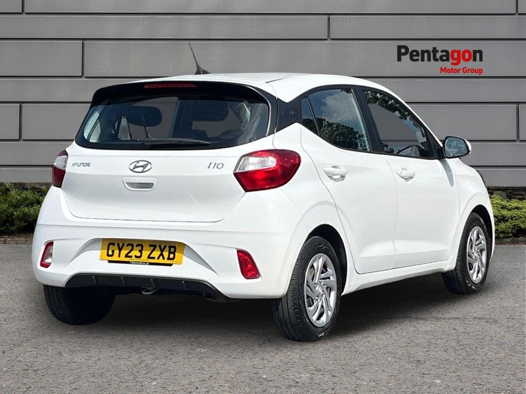Hyundai I10 1.0 Se Hatchback Euro 6 Ss 6 GY23ZXB White #4