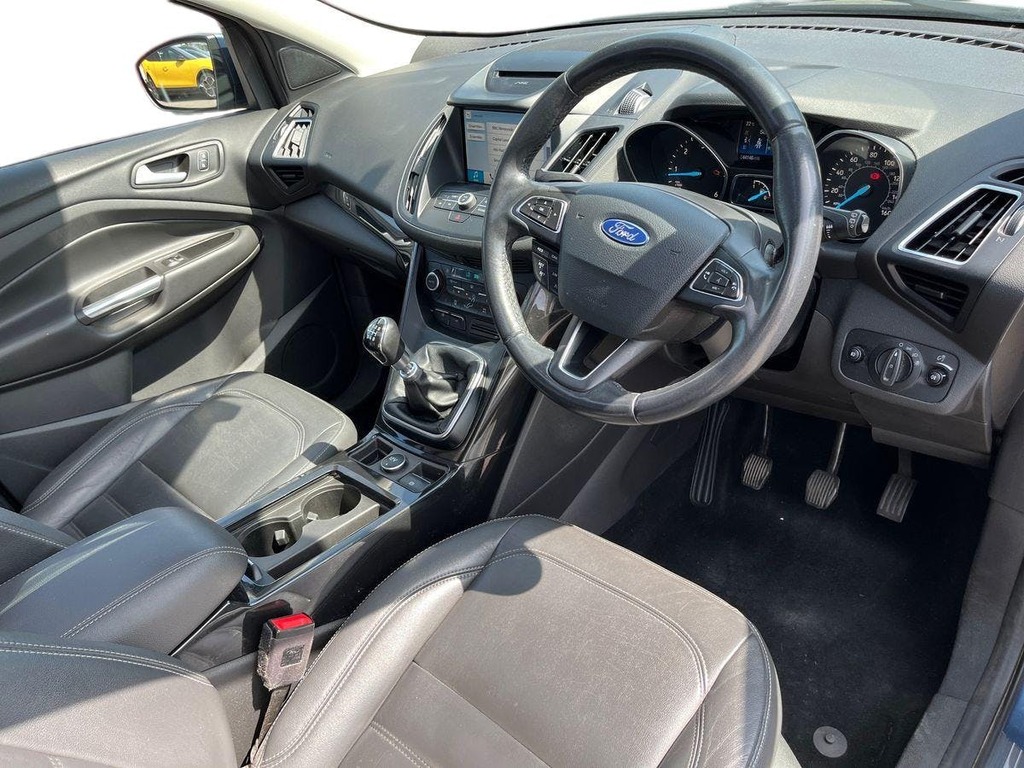 Ford Kuga 1.5 Tdci Titanium X Suv 2Wd Euro ML68OCE Blue #5