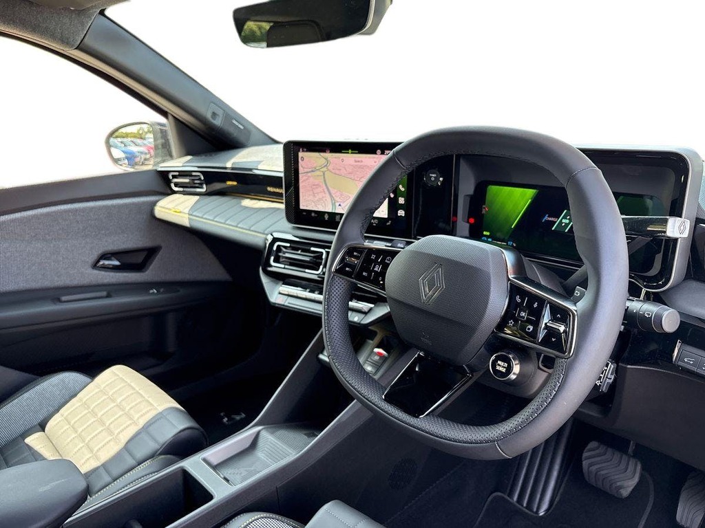 Renault 4 E-Tech Comfort Range 52Kwh Iconic Plus Suv A NC75RRO Black #5
